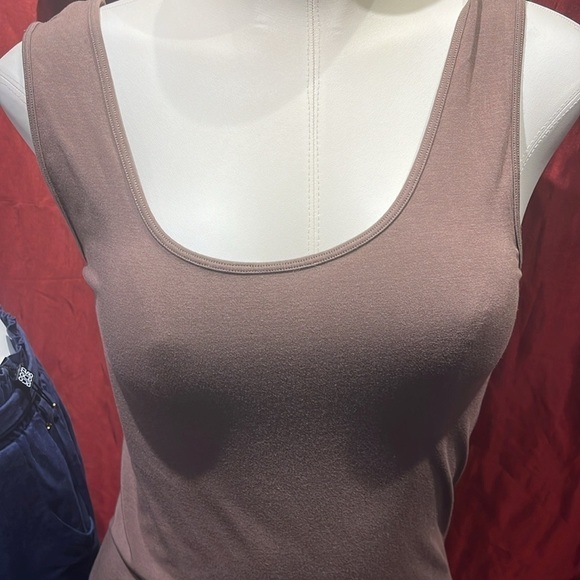 One size fits all bamboo fabric tank top new with tags - Picture 2 of 5